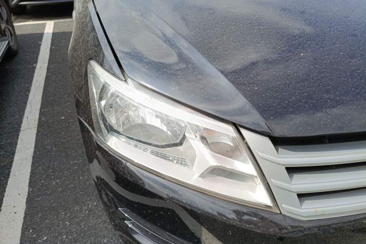 Used Volkswagen Santana 2013 1.6L Manual Fashion Edition
