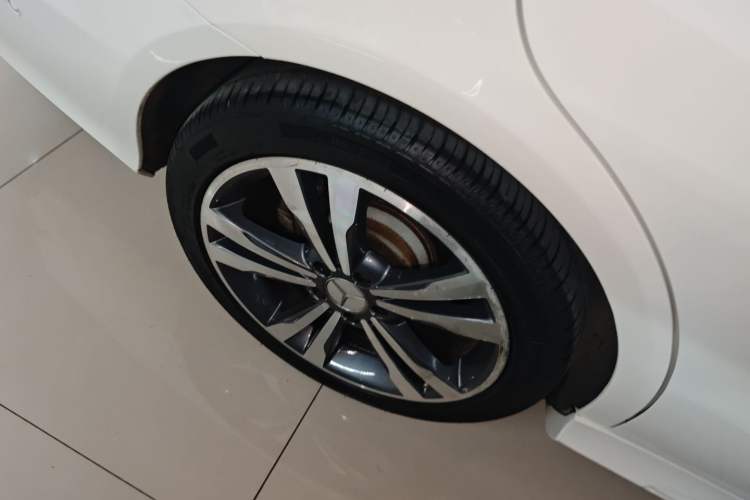 Used Mercedes-Benz E-Class 2015 E 200 L Sport Edition
