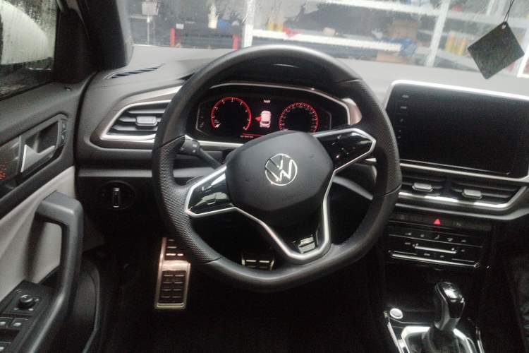 Used Volkswagen T-ROC 2023 300TSI DSG Two-Wheel-Drive Chen Guang Edition Steering Wheel