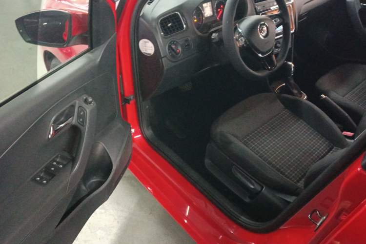 Used Volkswagen Polo 2018 1.5L Automatic Enjoyment Model Driver Seat