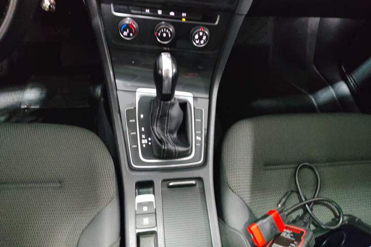 Used Volkswagen Golf 2017 230TSI Automatic Comfort Edition – Celebrating Milestone of One Million Units
