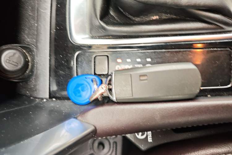 Used Mazda CX-4 2018 2.5L Automatic 4x4 Bluelight Fearless Edition China V Standard
