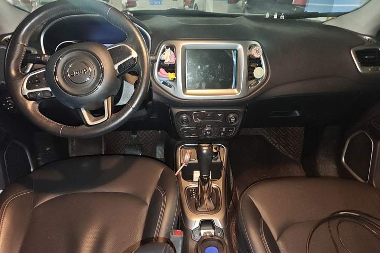 Used Jeep Compass 2017 200T Automatic Family Edition