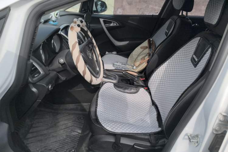 Used Buick GT 2014 XT 1.6L Automatic Fashion Edition
