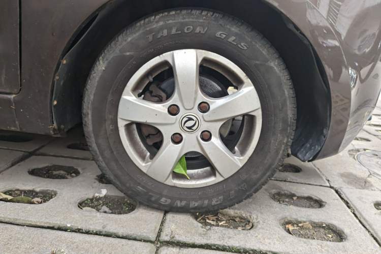 Used Dongfeng Fengon 330 2014 1.5L Manual Utility Version DK15