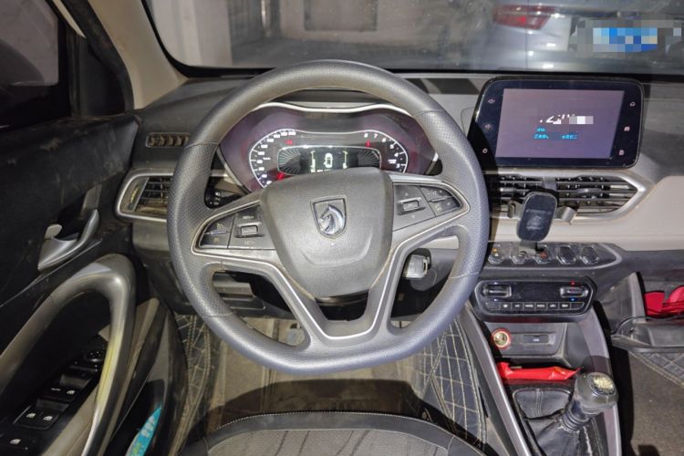 Used Baojun 510 2017 1.5L Manual Fashion Model Steering Wheel