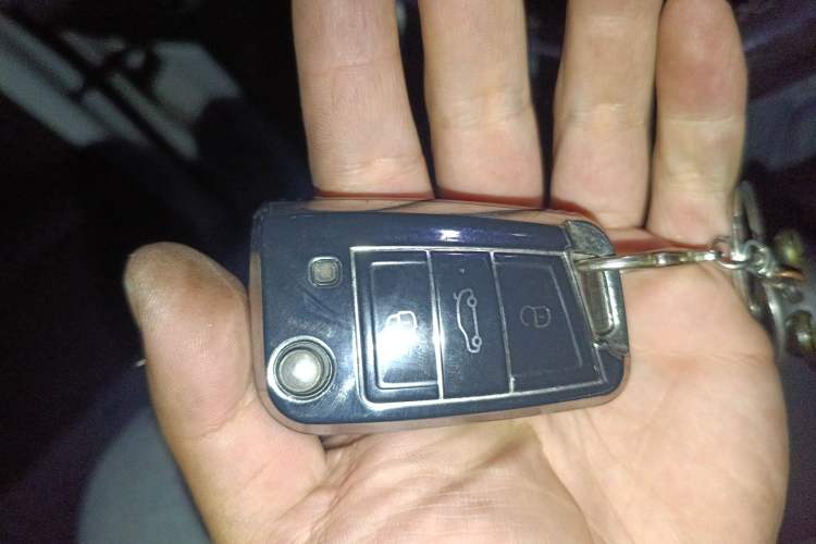 Used Volkswagen Sagitar 2021 280TSI DSG 30th Anniversary Edition Vehicle Key