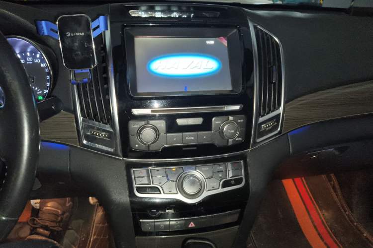 Used Haval H9 2015 2.0T Four-Wheel Drive Luxury 7-Seater