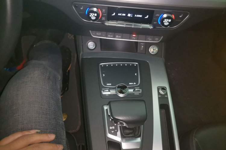 Used Audi Q5L 2020 Updated 40 TFSI Prestige Fashion Edition