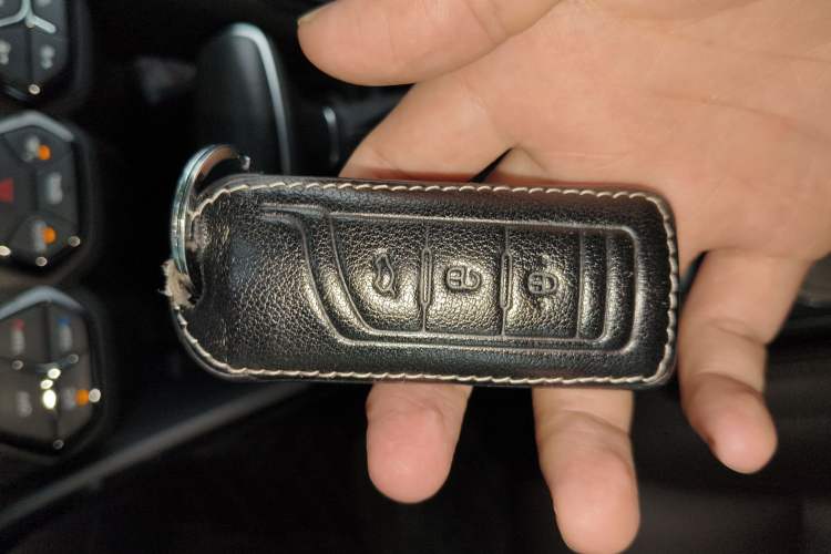 Used GAC Trumpchi GS4 2018 235T Automatic Two-Wheel Drive Luxury Smart Connectivity Version Vehicle Key