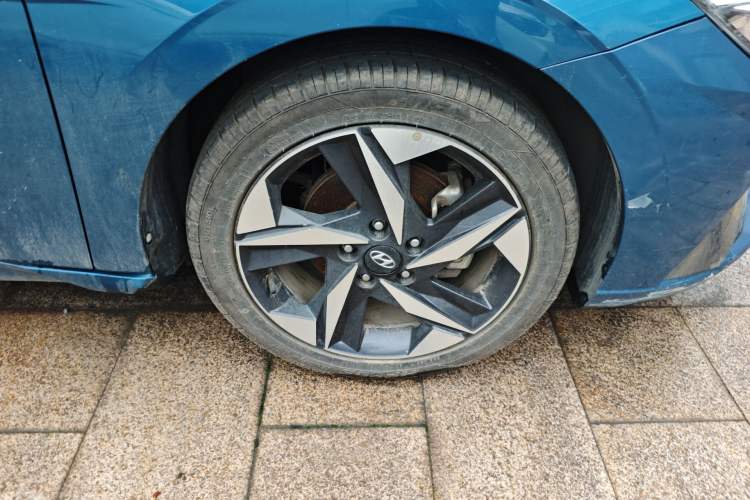 Used Hyundai Elantra 2021 1.5L CVT GLX Elite Edition Exterior 1