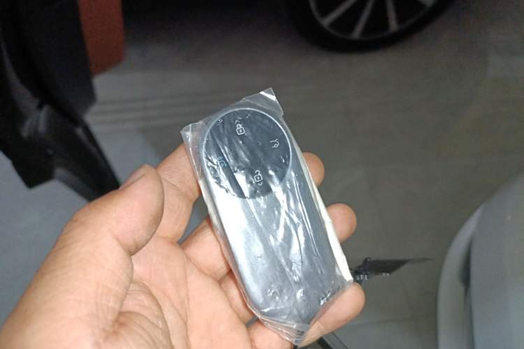 Used Hima AITO M9 2025 Extended-Range Max Version 52 kWh 6-Seater Edition Interior 1