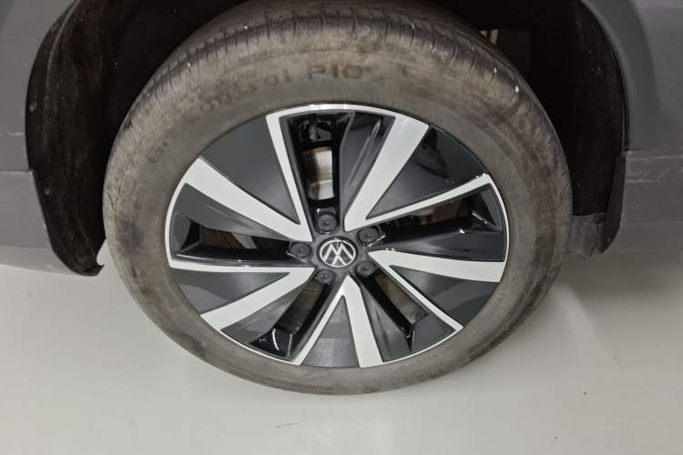 Used Volkswagen Tharu 2025 300TSI Two-Wheel-Drive Moonlight Edition Right Rear Wheel Hub