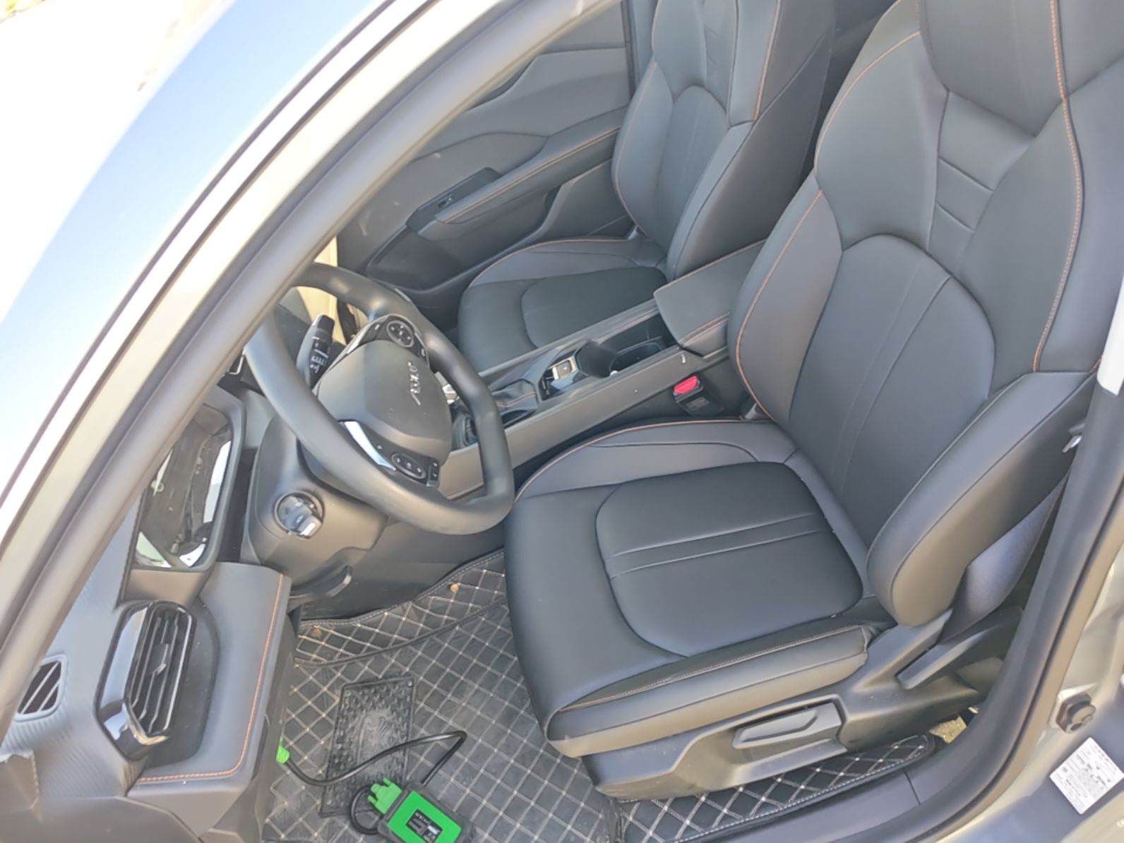 Dongfeng Aeolus Yixuan 2026 1.5L Automatic Luxury Edition — снимка 17