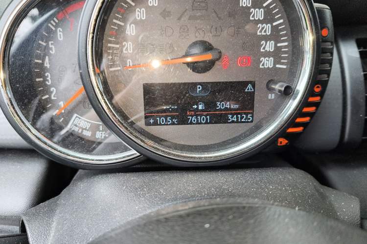 Used MINI MINI 2014 1.5T COOPER Fun
