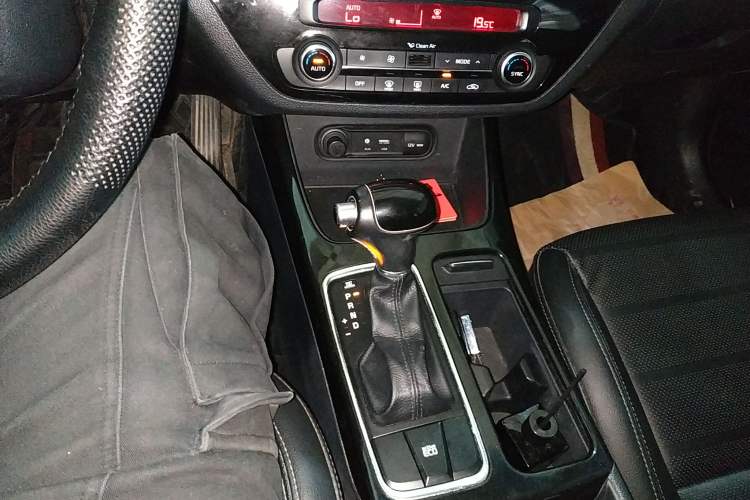 Used Kia K4 2014 1.8L Automatic DLX