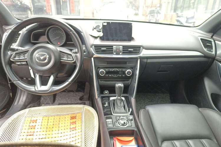 Used Mazda CX-4 2018 2.0L Automatic Two-Wheel Drive Blue Sky Premium Upgrade Version China VI Standard