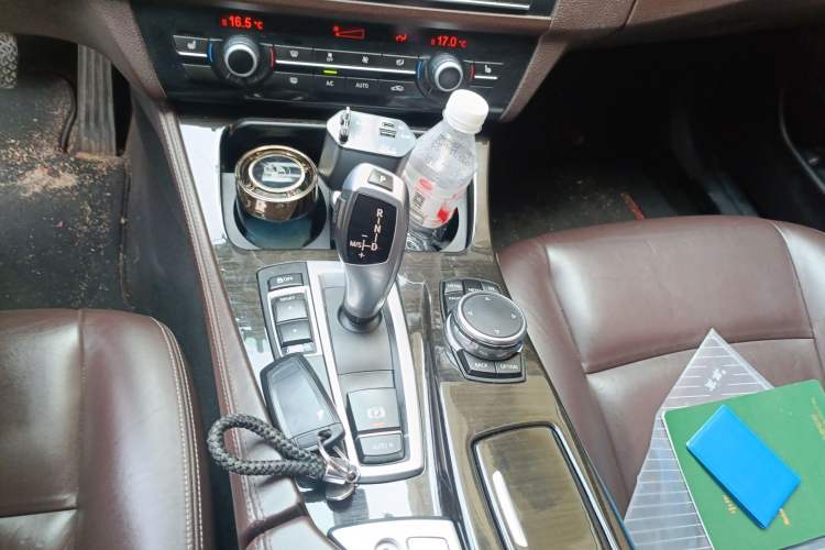 Used BMW 5 Series 2014 525Li Luxury Design Package
