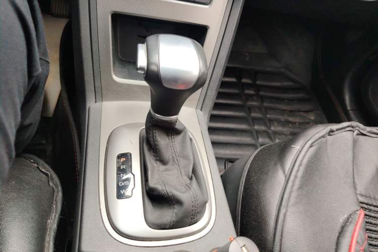 Used Roewe 350 2014 1.5L Automatic Xunyue Version Gear Lever