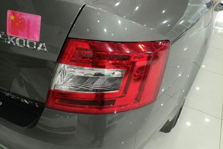 Used Skoda Octavia 2017 1.6L Automatic Chuanxing Edition
