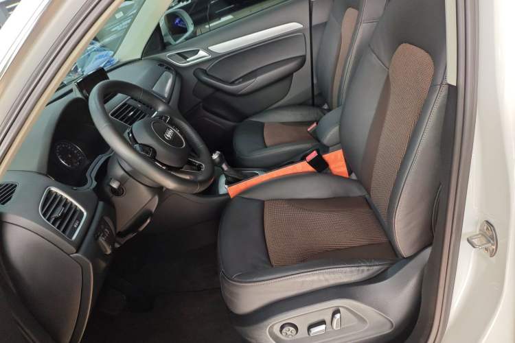 Used Audi Q3 2017 30 TFSI Fashion Model
