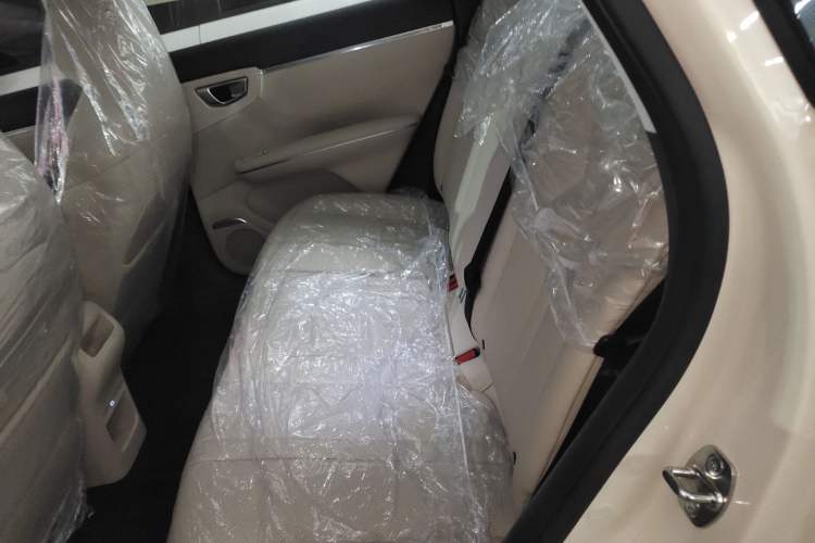 Used Wuling Bingo S 2025 Model 430km Deluxe Edition