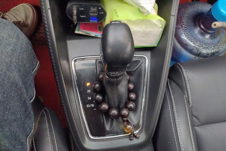 Used MG ZS 2017 1.5L Automatic Elite Edition Gear Lever