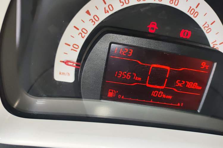 Used smart fortwo 2015 1.0L 52 kW hardtop Dynamic version