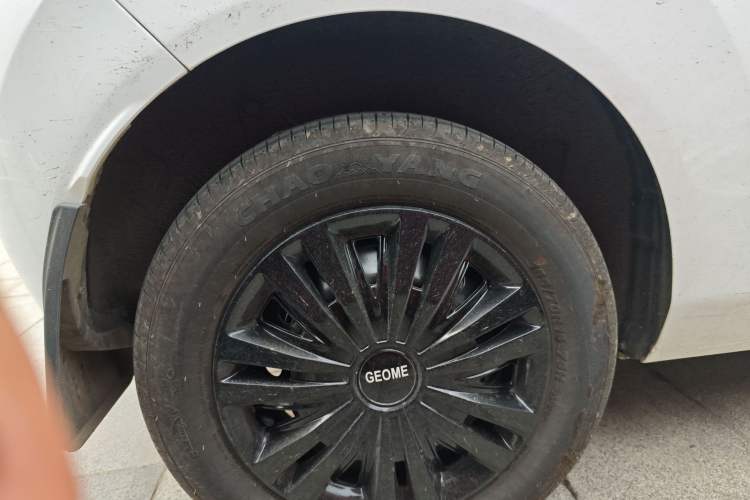 Used Geely Galaxy Panda 2024 Panda Mini 200km Endurance Bear Right Rear Wheel Hub