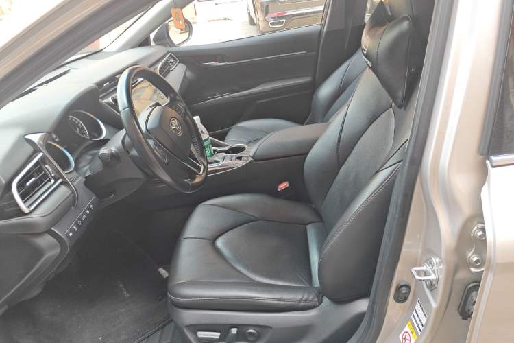 Used Toyota Camry 2018 2.5G Luxury Edition Left Front Seat