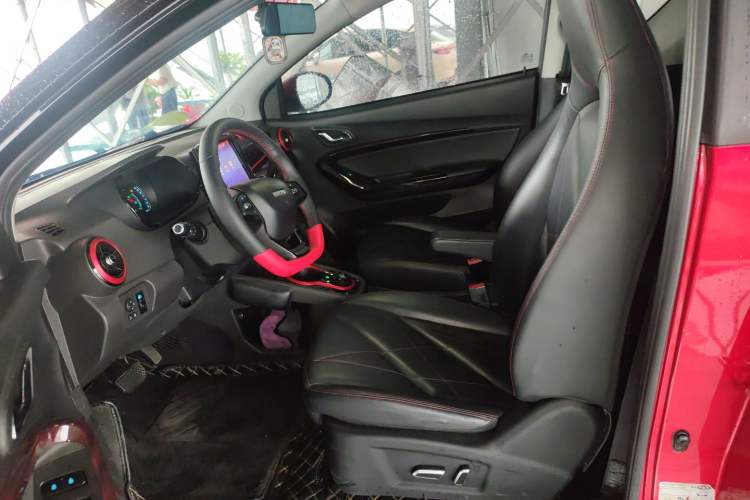 Used Chery New Energy Little Ant 2022 Updated Version Sweet Pink Edition Full-Sugar Version 30.6 kWh 30 kW 301 km