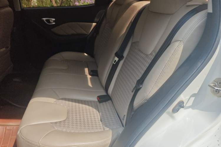 Used GAC Trumpchi GA3S Vision 2014 1.6L Manual Elite Edition Left Rear Seat