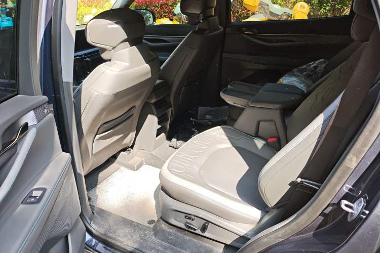 Used Ford Edge 2023 Ford Explorer L 2.0T EcoBoost E-Hybrid Two-Wheel Drive 7-Seater Luxury Model
