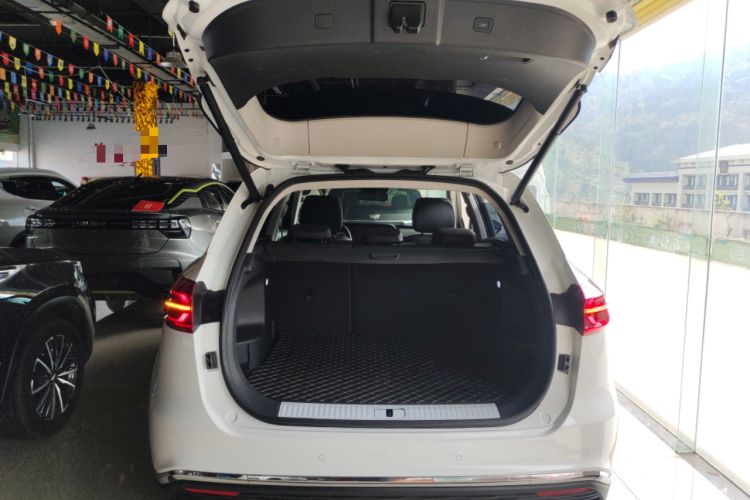 Used Hongqi HS5 2022 Revised Version 2.0T Smart Connect Flagship Edition
