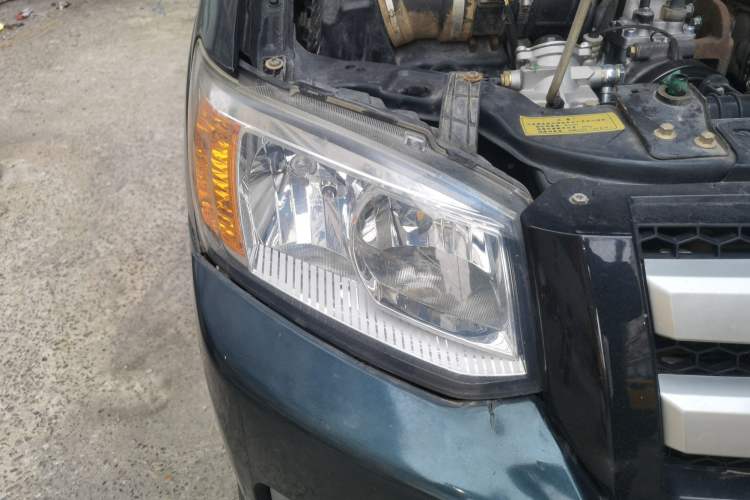 Used JMC Baodian 2018 2.9T New Value-Packed Two-Wheel-Drive Diesel Comfort Version with Extended Cargo Bed – JX4D30B5L
