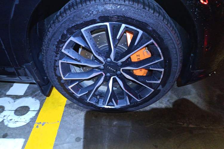 Used Zeekr 7X 2025 75 kWh Rear-Wheel Drive Intelligent Driving Version
