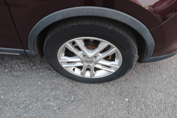 Used Baojun 560 2015 1.8L Manual Elite Edition Right Front Wheel Hub