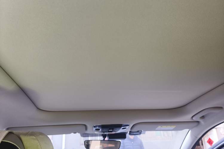 Used Kia Sportage (Chinese Domestic Model) 2025 1.5T Two-Wheel Drive Prestige Edition Headliner