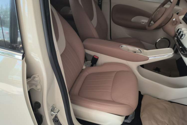 Used Wuling Bingo 2025 410 km Lingxi Deluxe Edition Right Front Seat