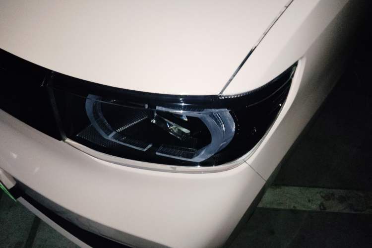 Used Wuling Hongguang MINIEV 2021 Macaron Premium Model – Lithium Iron Phosphate