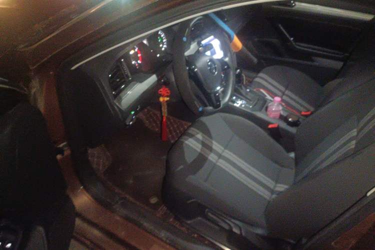 Used Volkswagen Lamando 2015 230TSI DSG Fashion Edition