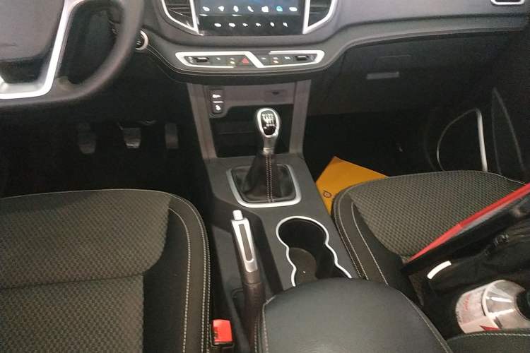 Used Geely Auto Vision X6 2020 1.4T Manual Comfort Model Gear Lever