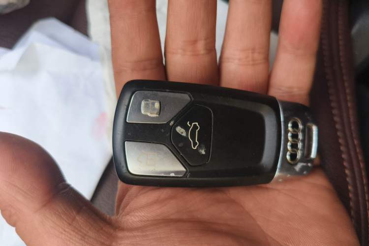 Used Audi A4L 2017 Plus 40 TFSI Ambition Model
