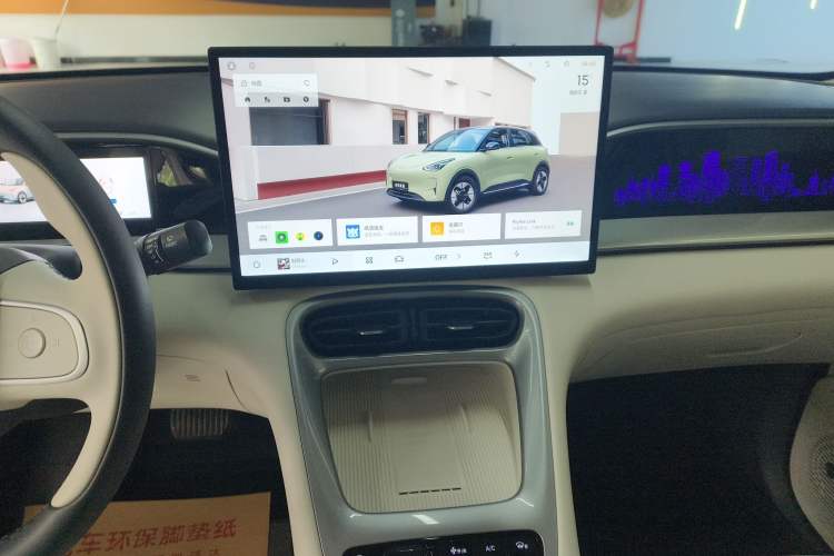 Used Geely Galaxy Geome 2025 UP 410km Exploration+ Edition Audio And AC Panel