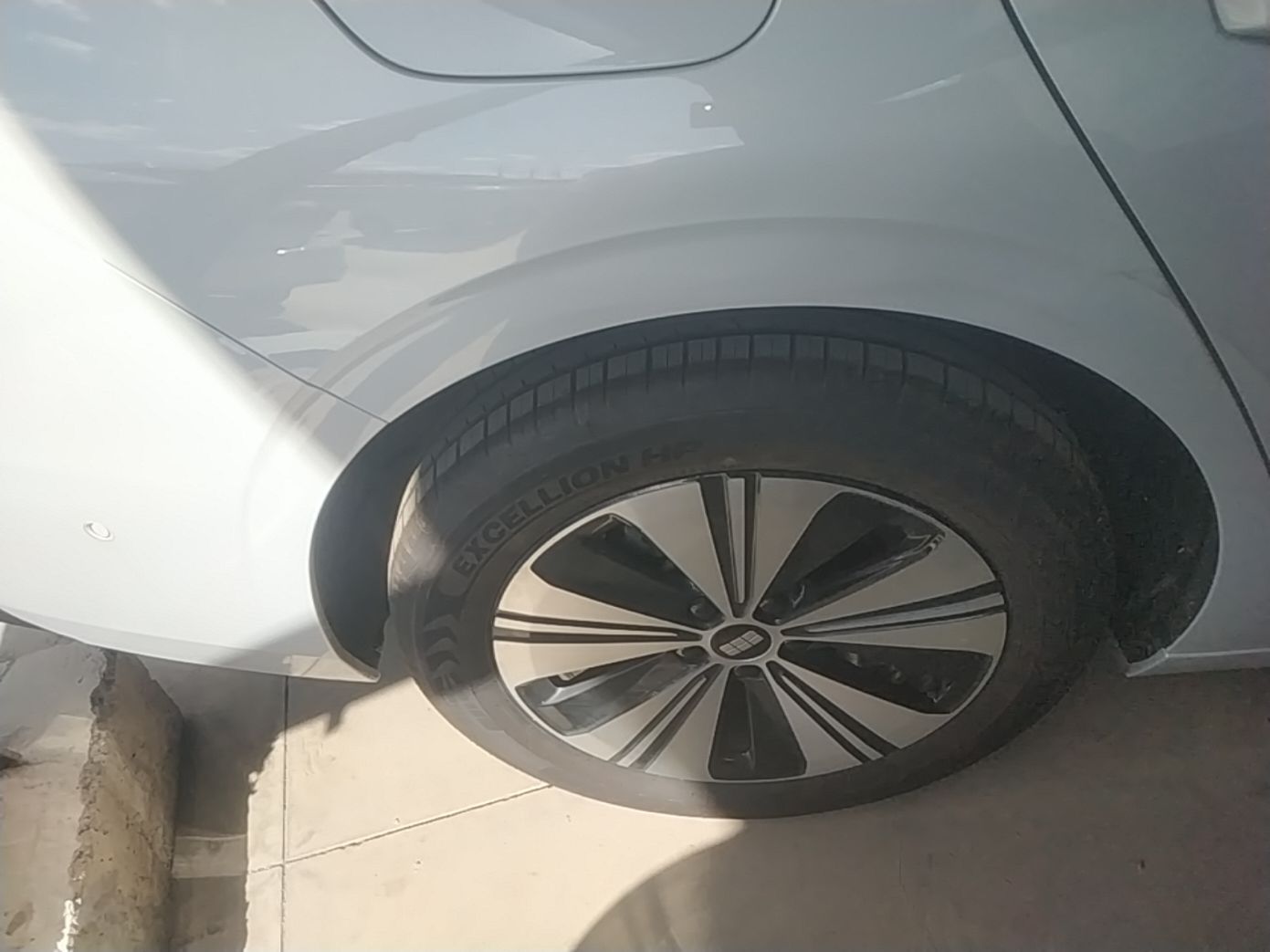 Geely Galaxy A7 2025 Model EM-i 150km Exploration+ Edition — снимка 11