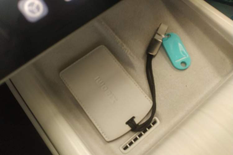 Used Xiaomi Auto SU7 2024 Rear-Drive Long-Range Intelligent Driving Version
