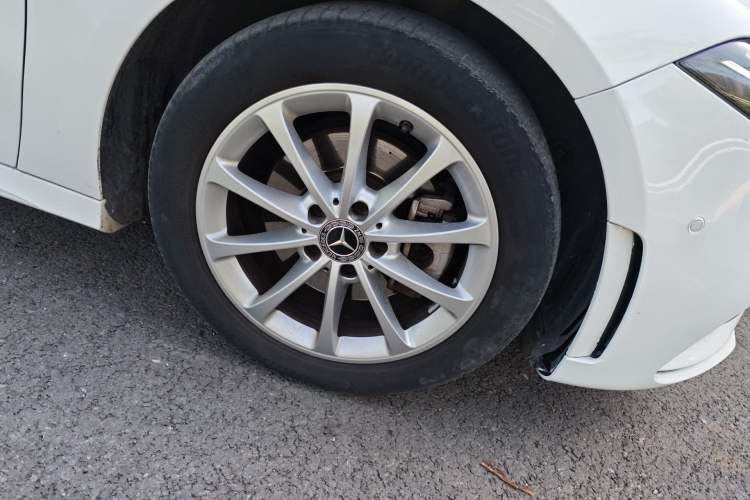 Used Mercedes-Benz A-Class 2020 Restyled A 200 L Sport Sedan Fashion Version
