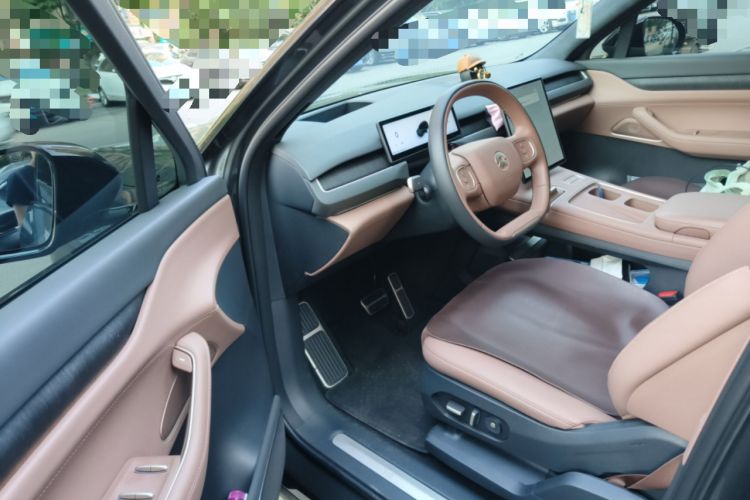 Used Nio ES8 2024 75 kWh
