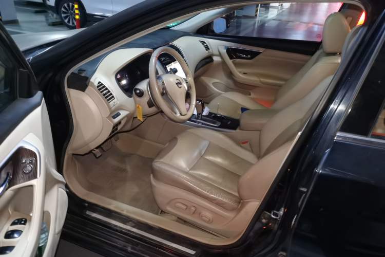 Used Nissan Teana 2013 2.5L XL Leading Edition
