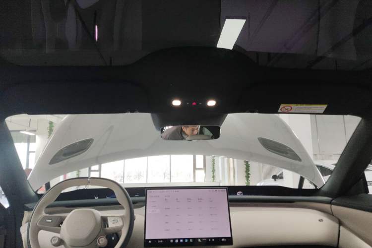 Used Xiaomi Auto YU7 2025 Ultra-Long Range Rear-Wheel Drive Version
